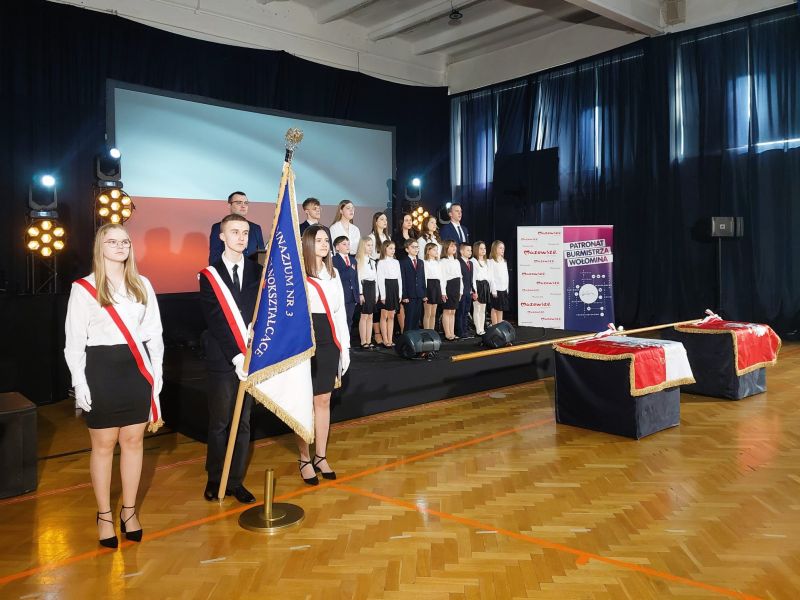 Jubileuszowy XX Powiatowy Konkurs Recytatorski Poezji Krzysztofa Kamila Baczyńskiego w Zespole Szkół imienia Krzysztofa Kamila Baczyńskiego w Tłuszczu, 19.03.2024.